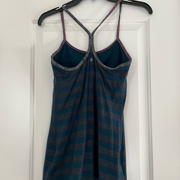 Lululemon - Picture 2 of 3